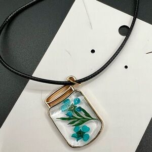 Gold and Blue Floral Pendant Necklace